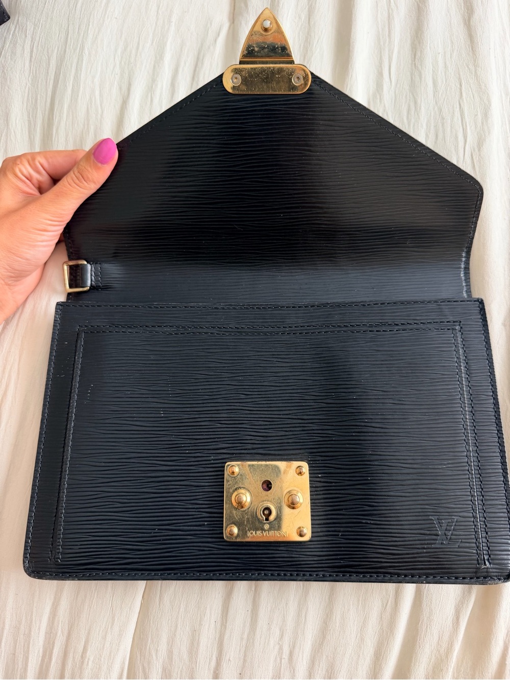 Louis Vuitton Black Epi Leather Envelope Clutch with Gold Hardware - Picture 8 of 12